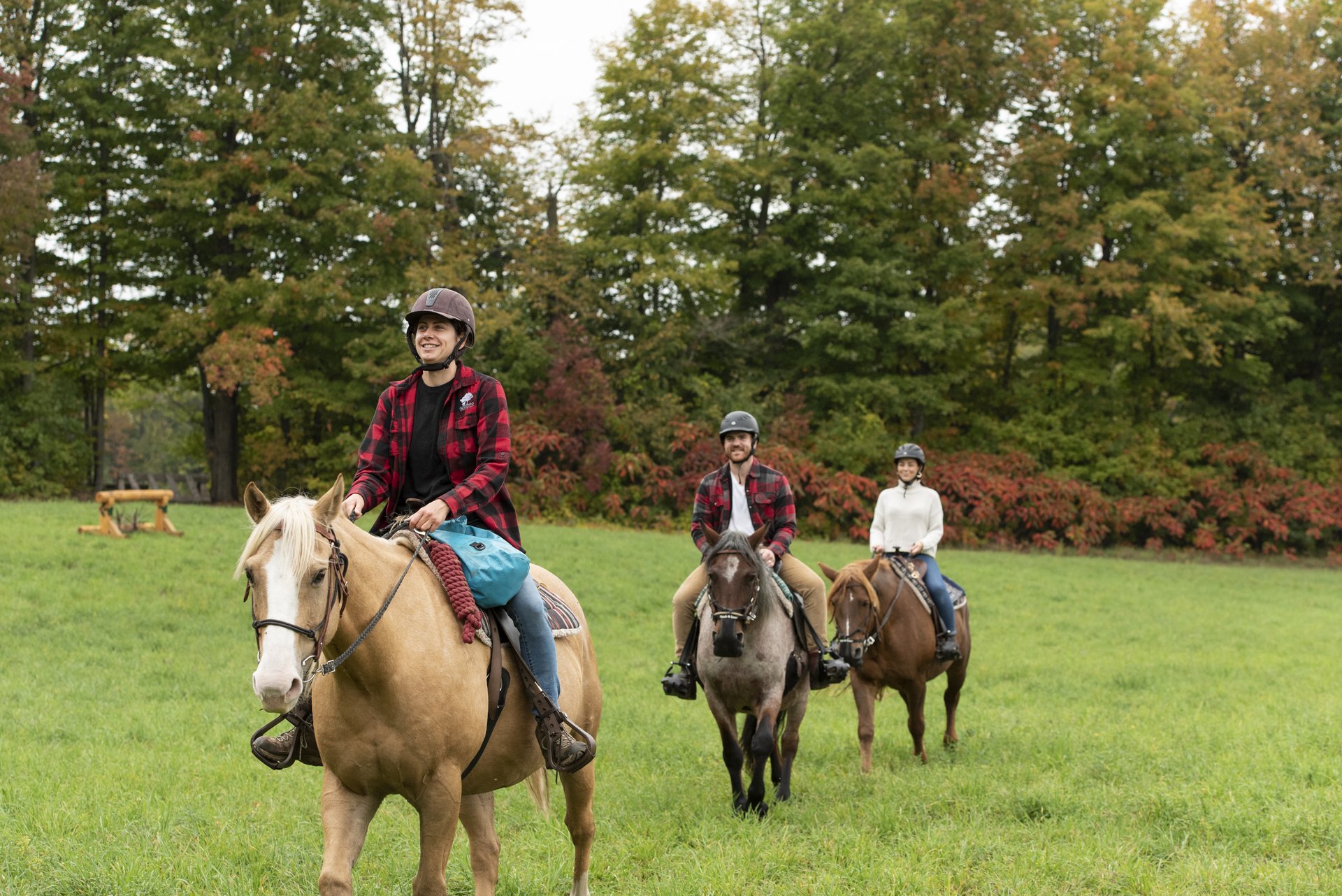 Glen Oro Farm horseback trail rides