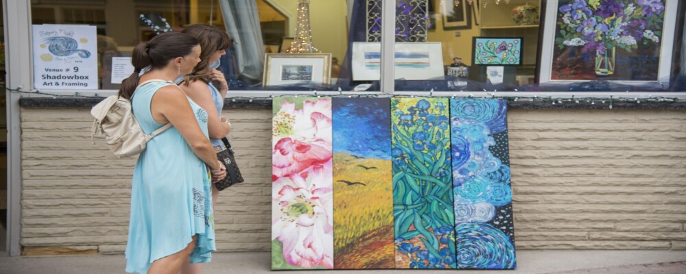 Enjoy Art Under the Stars at the Starry Night Studio & Gallery Tour